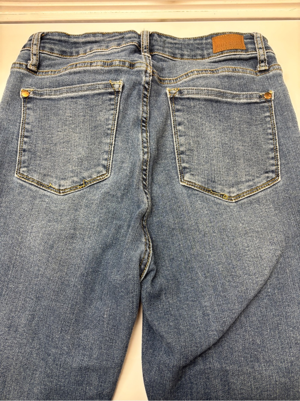 Judy blue women’s Blue skinny jeans - Picture 3 of 4